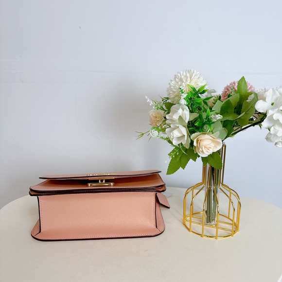 Coach C5632 Brynn Flap Crossbody IN Shell Pink - Picture 5 of 7